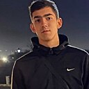 Саша, 23 года