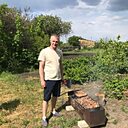 Саша, 33 года