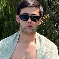 Фотография мужчины Мухиддин, 19 лет из г. Магадан