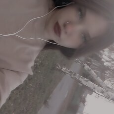 Фотография девушки Ульяна, 18 лет из г. Ульяновск