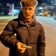 Фотография мужчины Леша, 18 лет из г. Минск