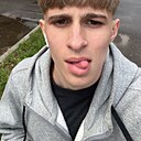 Артём, 21 год