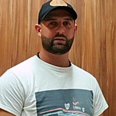 Фотография мужчины Ionut, 33 года из г. Bălgrad