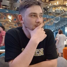 Фотография мужчины Алексей, 23 года из г. Лунинец