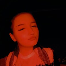 Фотография девушки Арина, 18 лет из г. Владивосток