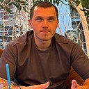 Роман, 25 лет