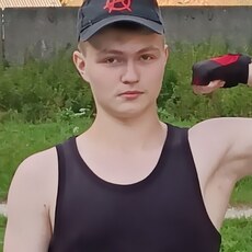 Фотография мужчины Богдан, 18 лет из г. Екатеринбург