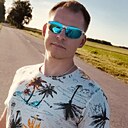 Макс, 33 года