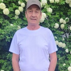 Фотография мужчины Валерий, 66 лет из г. Бердск