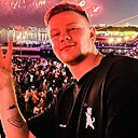 Роман, 25 лет