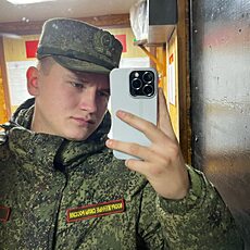 Фотография мужчины Денис, 21 год из г. Петрозаводск