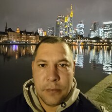 Толя, 32 из г. Франкфурт-на-Майне.