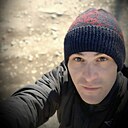 Слава, 33 года