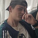 Максим, 24 года