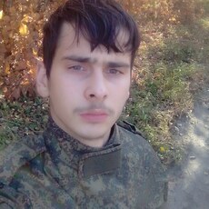 Фотография мужчины Кирилл, 19 лет из г. Благовещенск