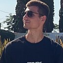 Максим, 21 год