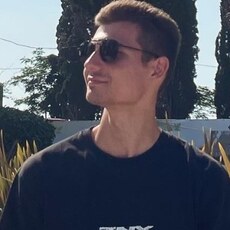 Фотография мужчины Максим, 21 год из г. Апрелевка