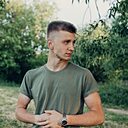 Роман, 25 лет