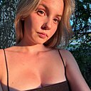 Настя, 18 лет