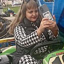 София, 33 года