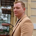 Михаил, 33 года