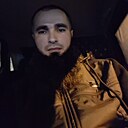 Амир, 33 года