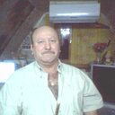 Михаил, 61 год