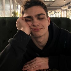 Фотография мужчины Илья, 20 лет из г. Калуга