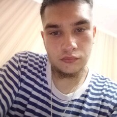 Фотография мужчины Антон, 21 год из г. Сыктывкар