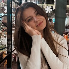 Фотография девушки Арина, 18 лет из г. Воронеж