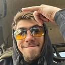 Денис, 23 года