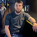 Шахром, 22 года