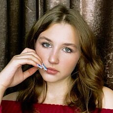 Фотография девушки Полина, 18 лет из г. Ялта