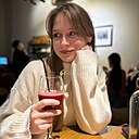 Анастасия, 18 лет