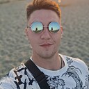 Тахир, 22 года