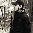 Назимжон, 20 лет