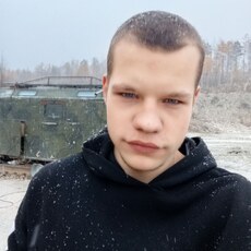 Фотография мужчины Дмитрий, 19 лет из г. Благовещенск