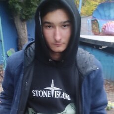 Фотография мужчины Илюха, 20 лет из г. Мелитополь