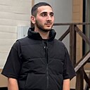 Эдмонд, 24 года