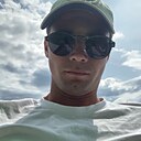 Денис, 24 года