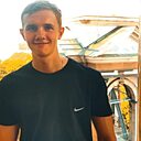 Максим, 22 года