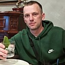 Валера, 33 года