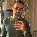 Bruce Wayne, 31 год