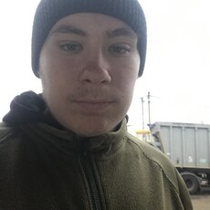 Фотография мужчины Влад, 19 лет из г. Новый Буг