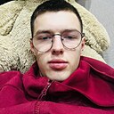 Максим, 18 лет