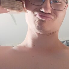 Фотография мужчины Владимир, 19 лет из г. Волжский