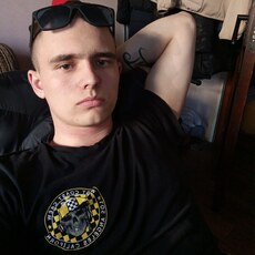 Фотография мужчины Игорь, 18 лет из г. Уссурийск