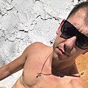 Денис, 33 года