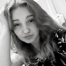 Фотография девушки Алёна, 18 лет из г. Томск