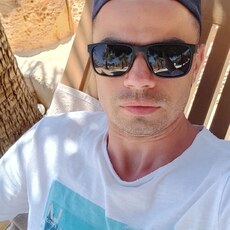 Фотография мужчины Илья, 37 лет из г. Санкт-Петербург